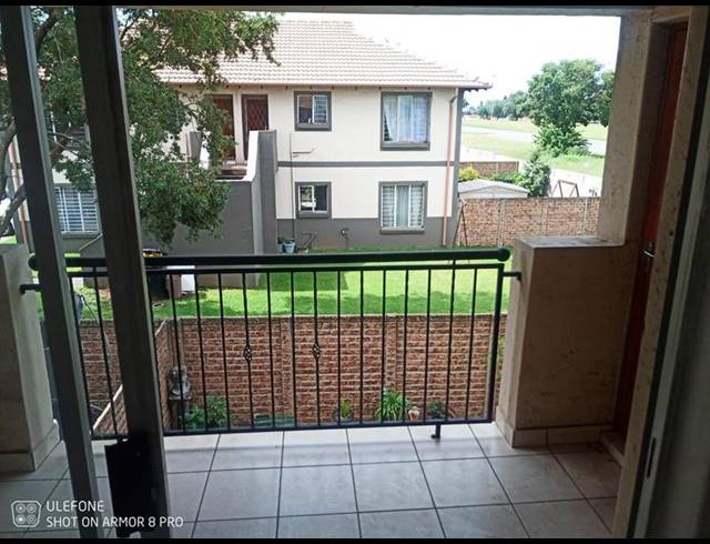 2 BEDROOM APARTMENT FOR SALE IN PARKDENE